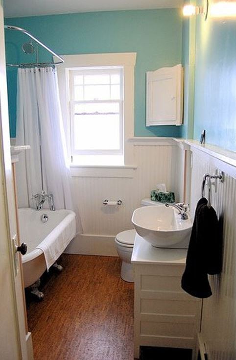17 Small and Functional Bathroom Design Ideas